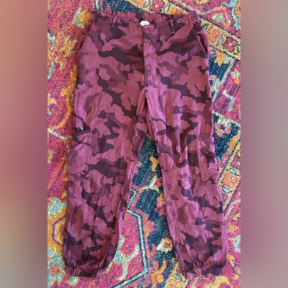 Sundance | Women’s merlot wine colored utility jogger pants, button front, sz S - Picture 6 of 15